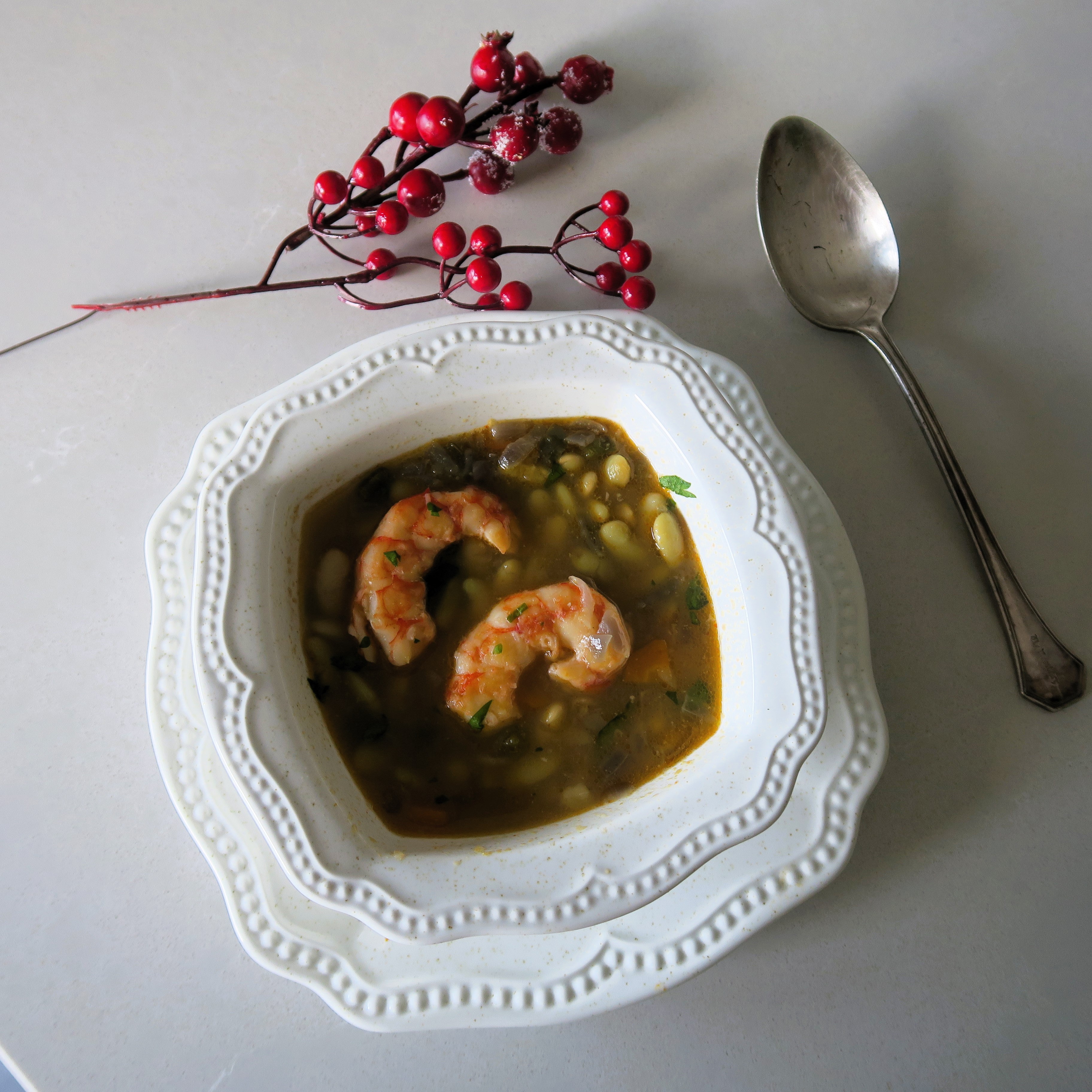 Emplatado verdinas con langostinos